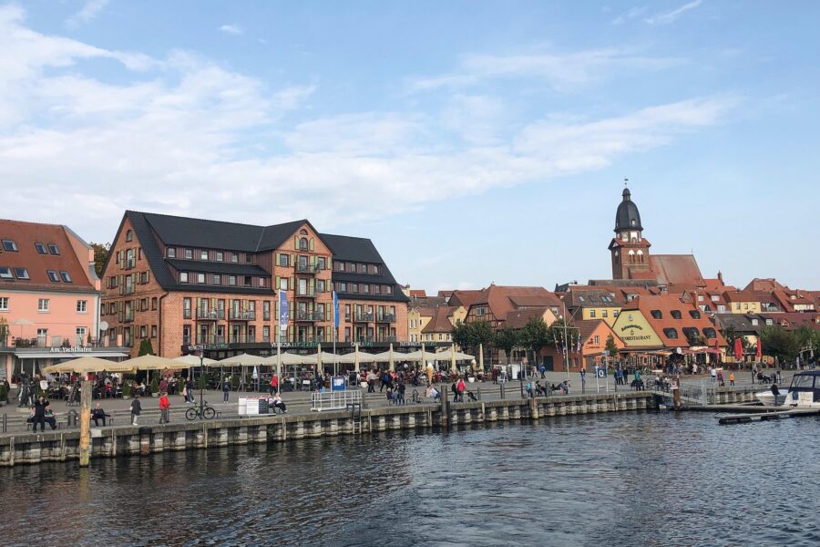Motorradurlaub an der Müritz – Cruisen durch Natur und Geschichte